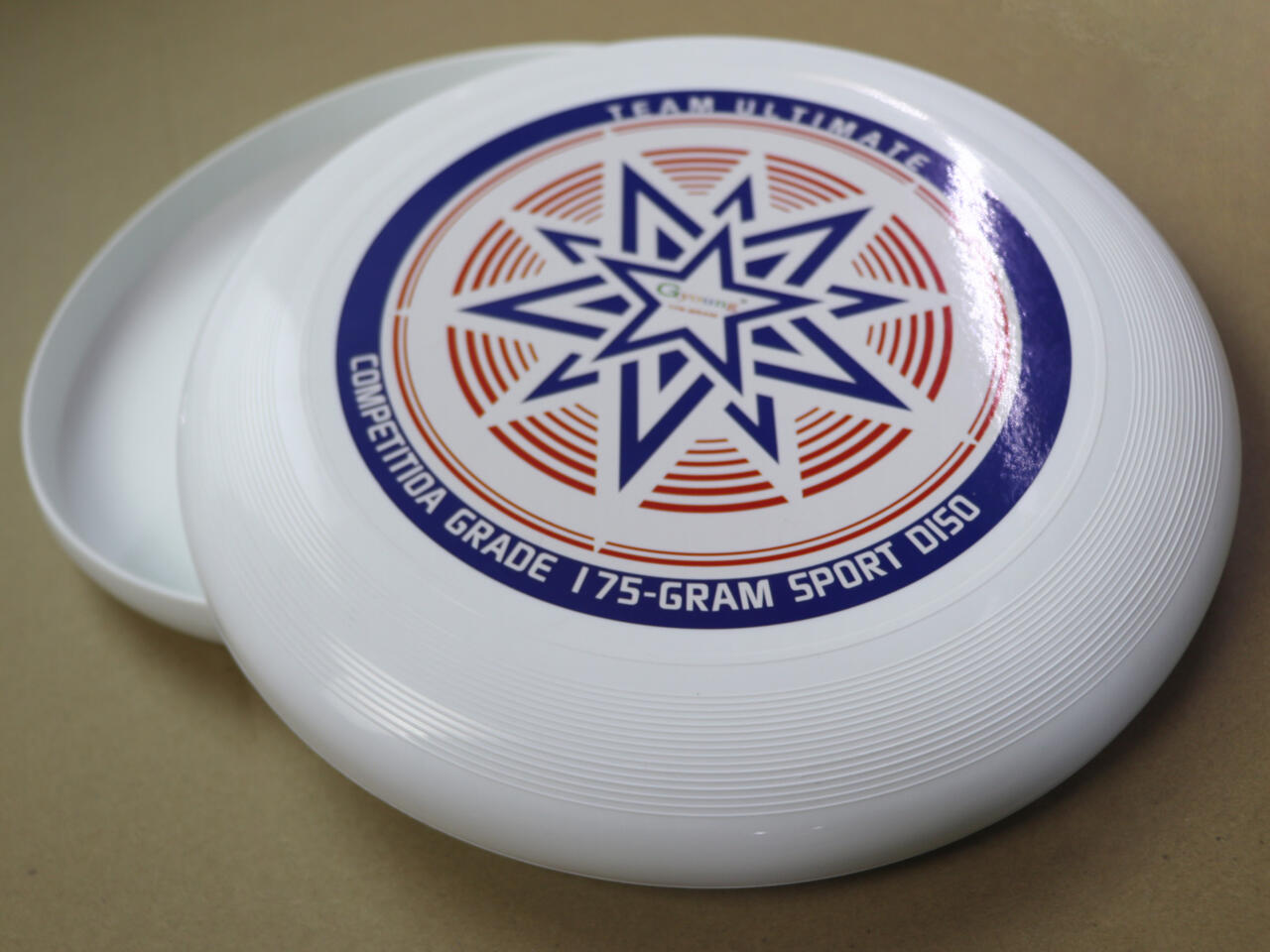 Standard disc golf frisbee graphic