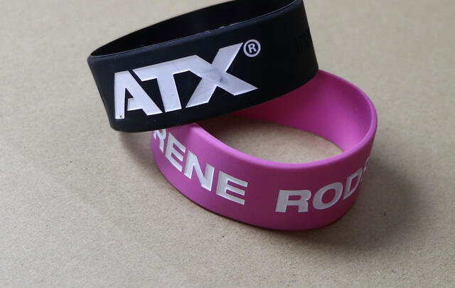 Silicone wristbands 1 inch wide image